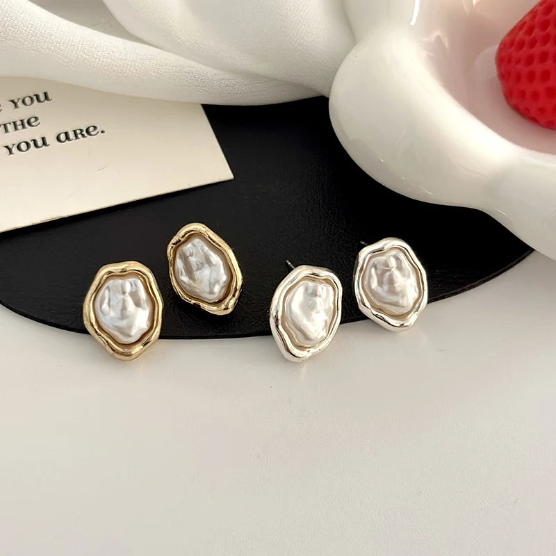 Light Luxury Pearl Earrings