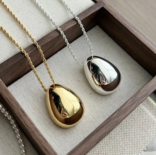 Teardrop Pendant Necklace